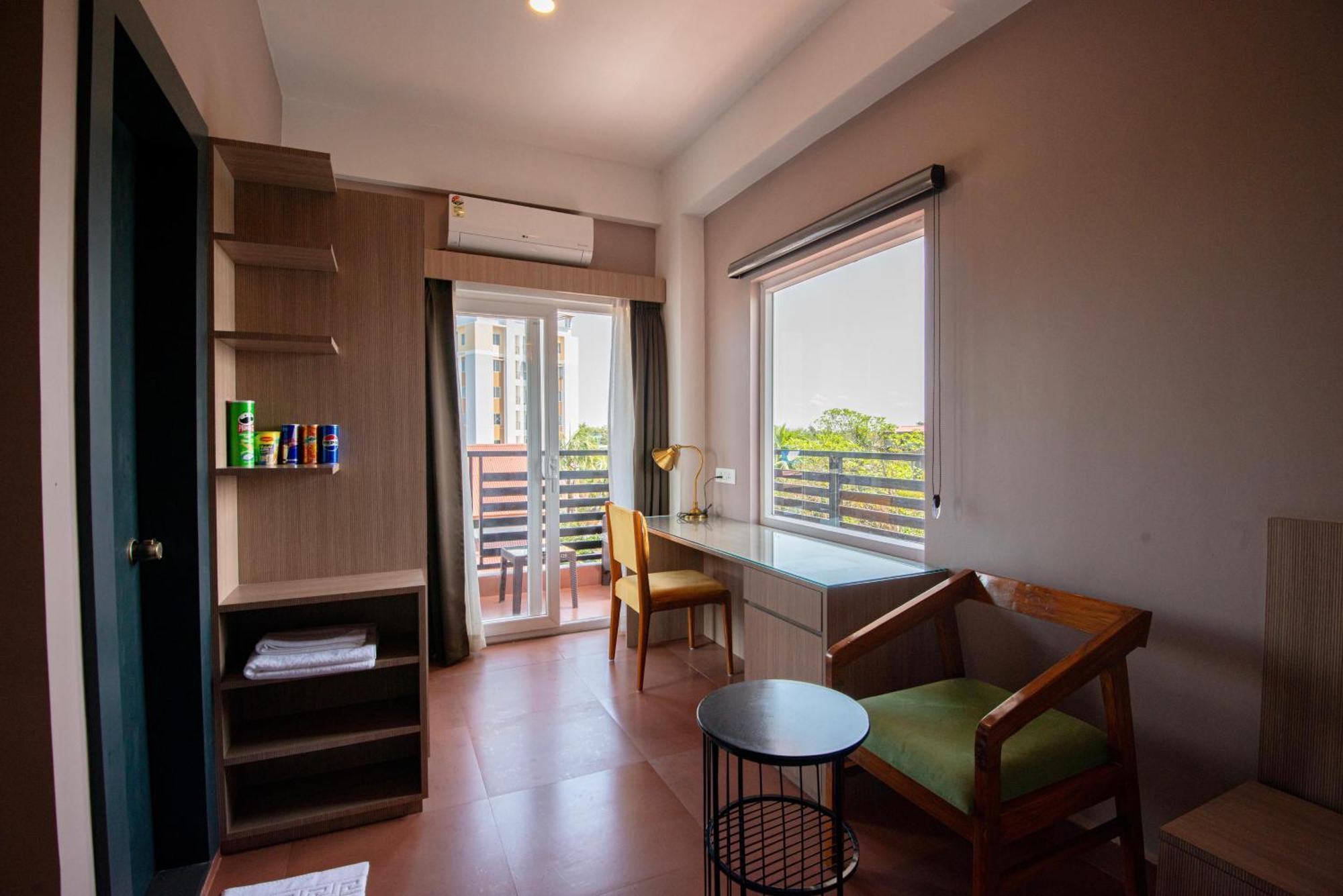 The Dibrugarh Address Hotel Exterior foto